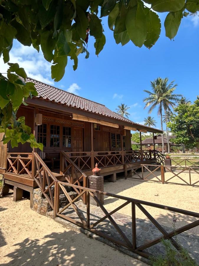קרימונג'אווה Dewa Daru Resort מראה חיצוני תמונה