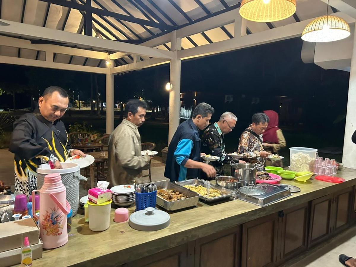 קרימונג'אווה Dewa Daru Resort מראה חיצוני תמונה